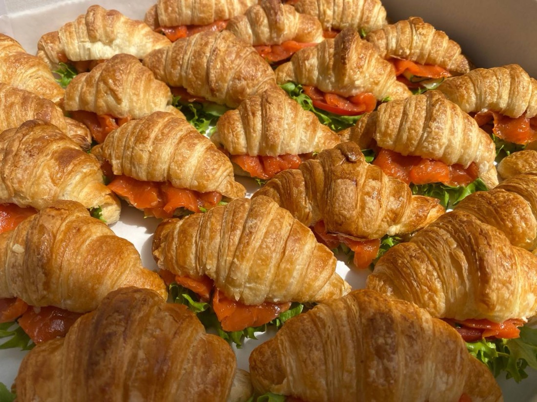 Croissant con salmone