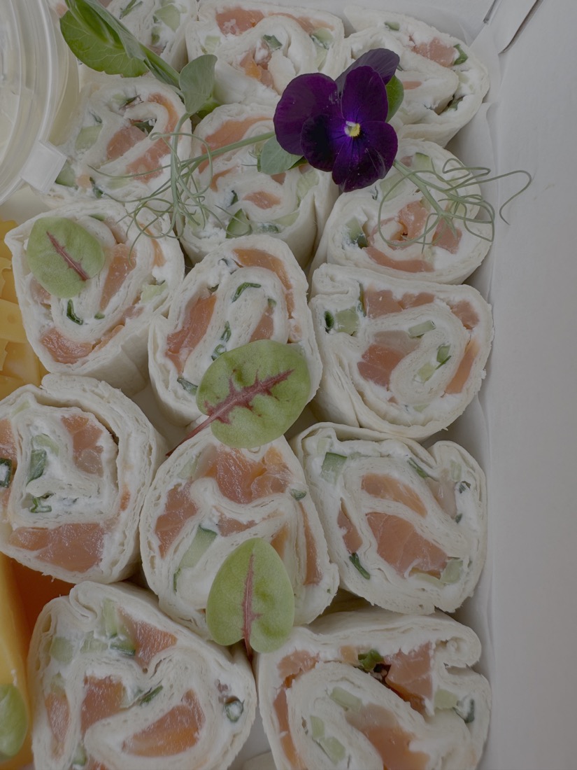Mini roll al salmone